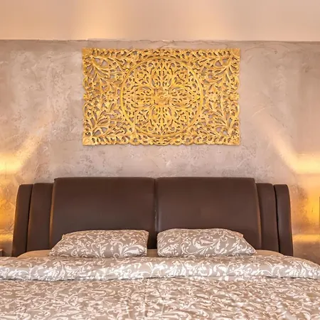 Transilvania Mansion *