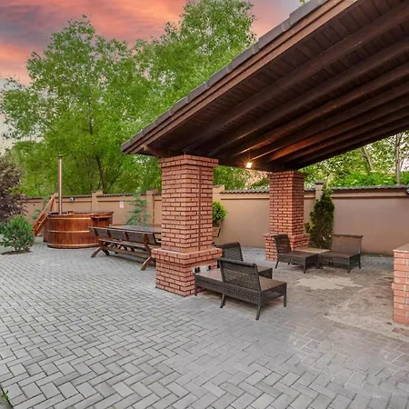 Transilvania Mansion *