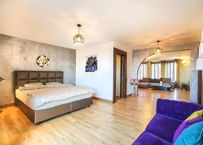 Transilvania Mansion *