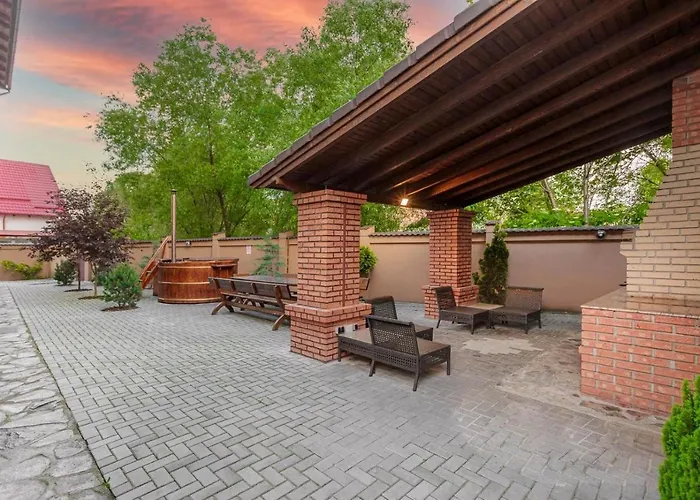 Transilvania Mansion *